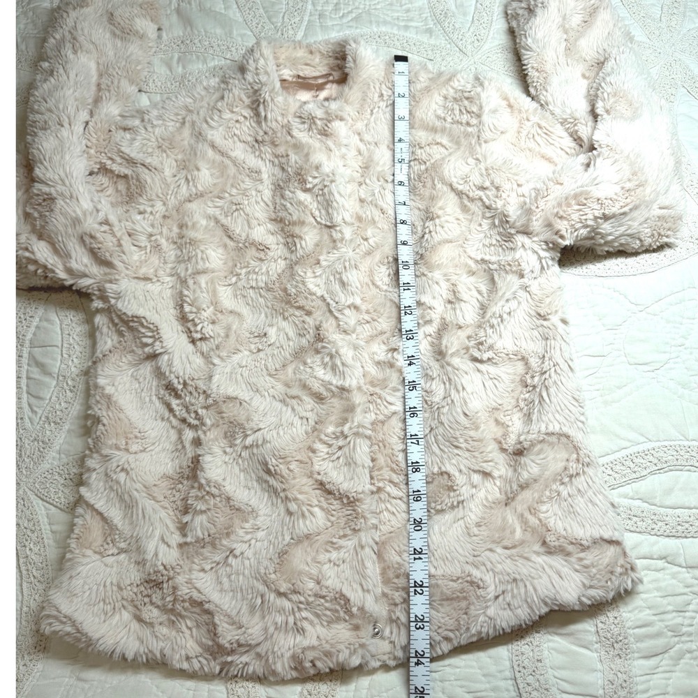 Lemon Tart Sabina Faux Fur Jacket Blush Beige Chevron Swirl Snap Front Small - Picture 8 of 9